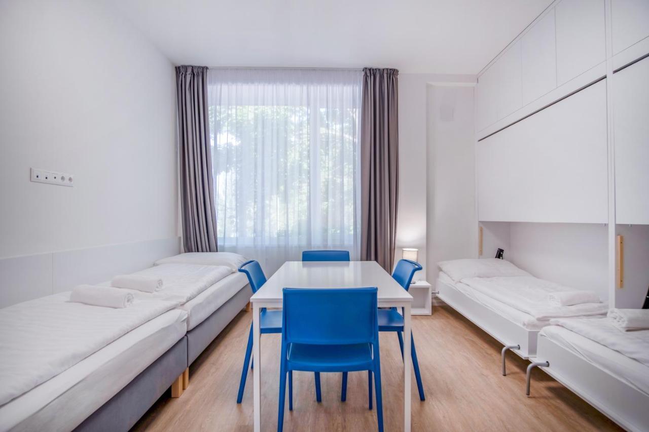 Bed and Breakfast Ciszterci Rendezvenykoezpont Balatonalmádi Esterno foto