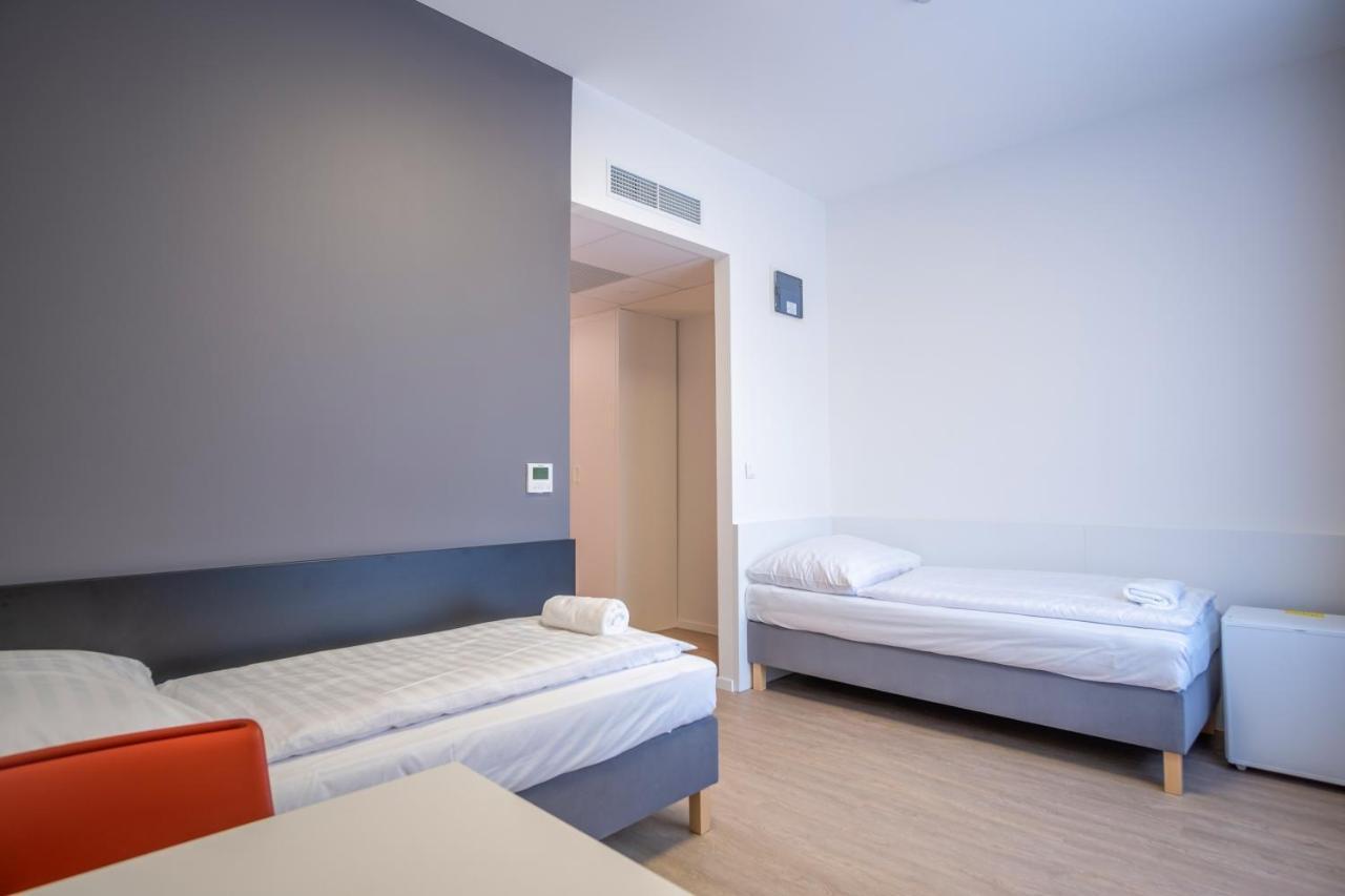 Bed and Breakfast Ciszterci Rendezvenykoezpont Balatonalmádi Esterno foto